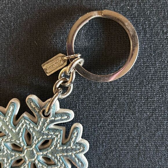COACH Snowflake Keychain - Picture 3 of 3